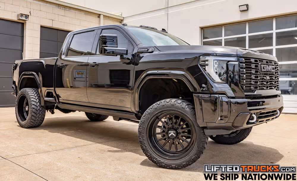 2025 GMC Sierra 2500HD Denali Ultimate Crew Cab Image 1