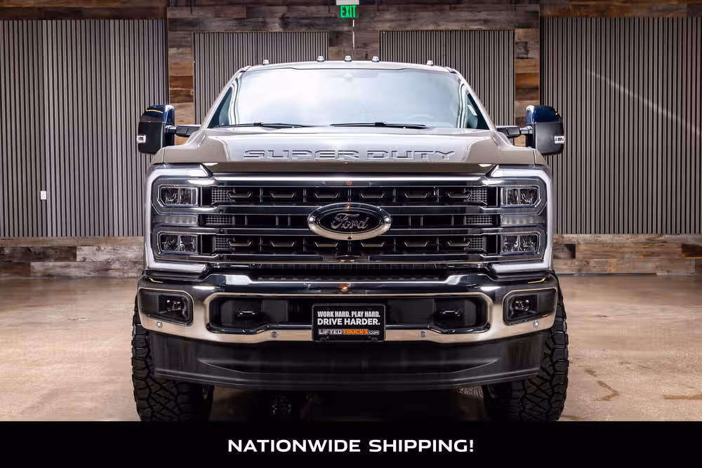 2026 Ford F-250 Super Duty King Ranch Crew Cab Image 4