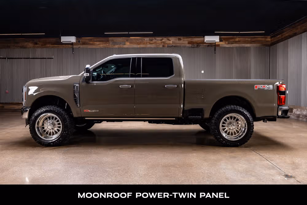 2026 Ford F-250 Super Duty King Ranch Crew Cab Image 6