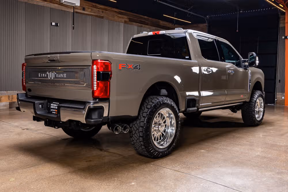 2026 Ford F-250 Super Duty King Ranch Crew Cab Image 10