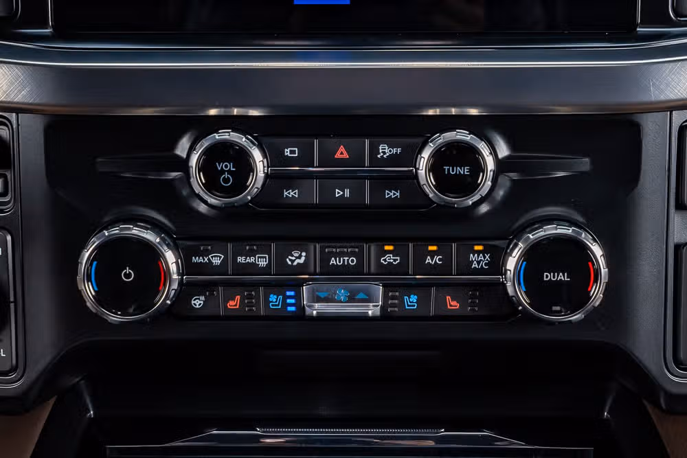 2026 Ford F-250 Super Duty King Ranch Crew Cab Image 27