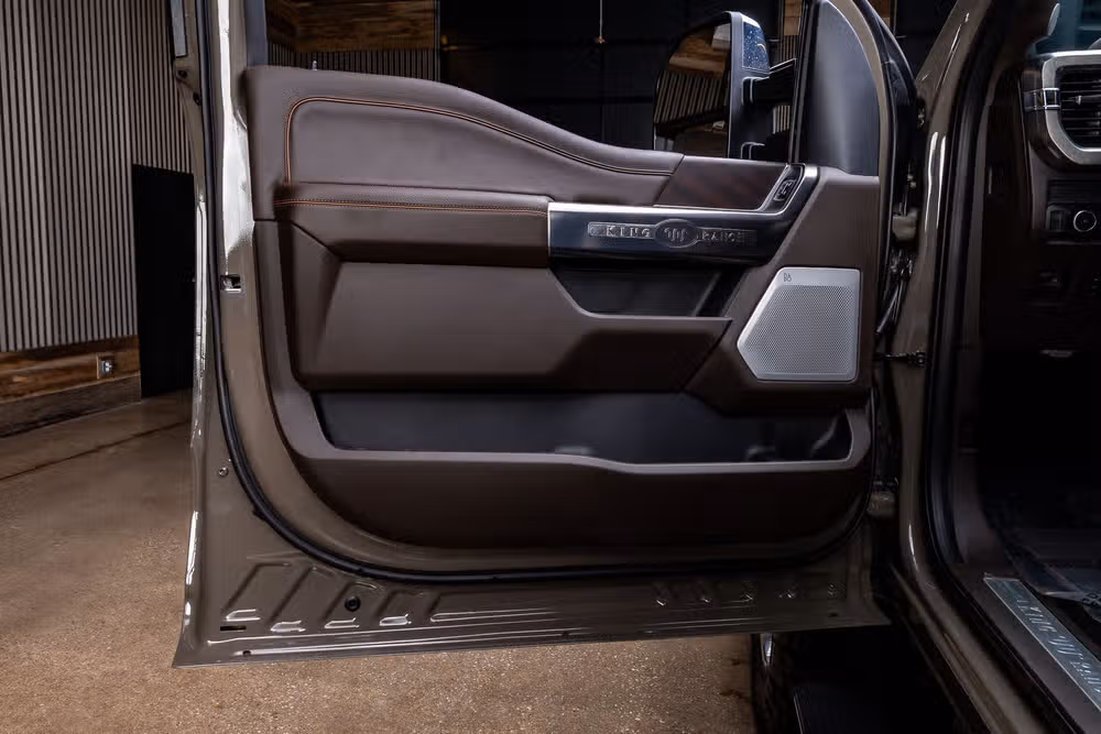 2026 Ford F-250 Super Duty King Ranch Crew Cab Image 37