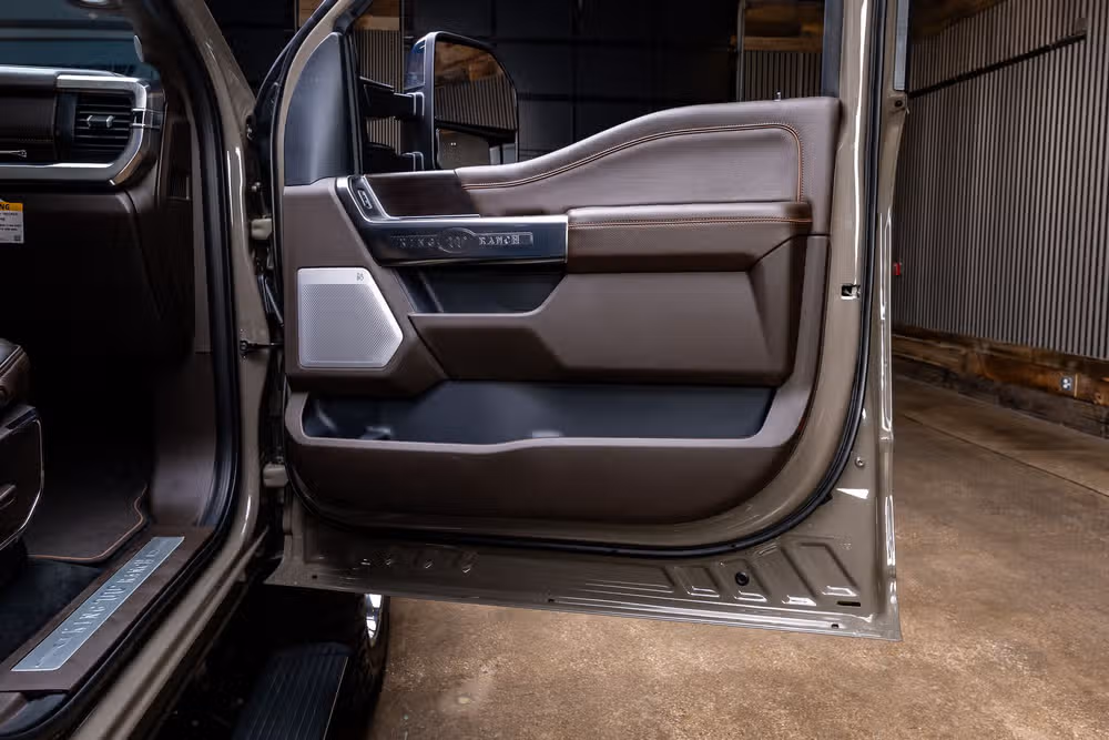 2026 Ford F-250 Super Duty King Ranch Crew Cab Image 38