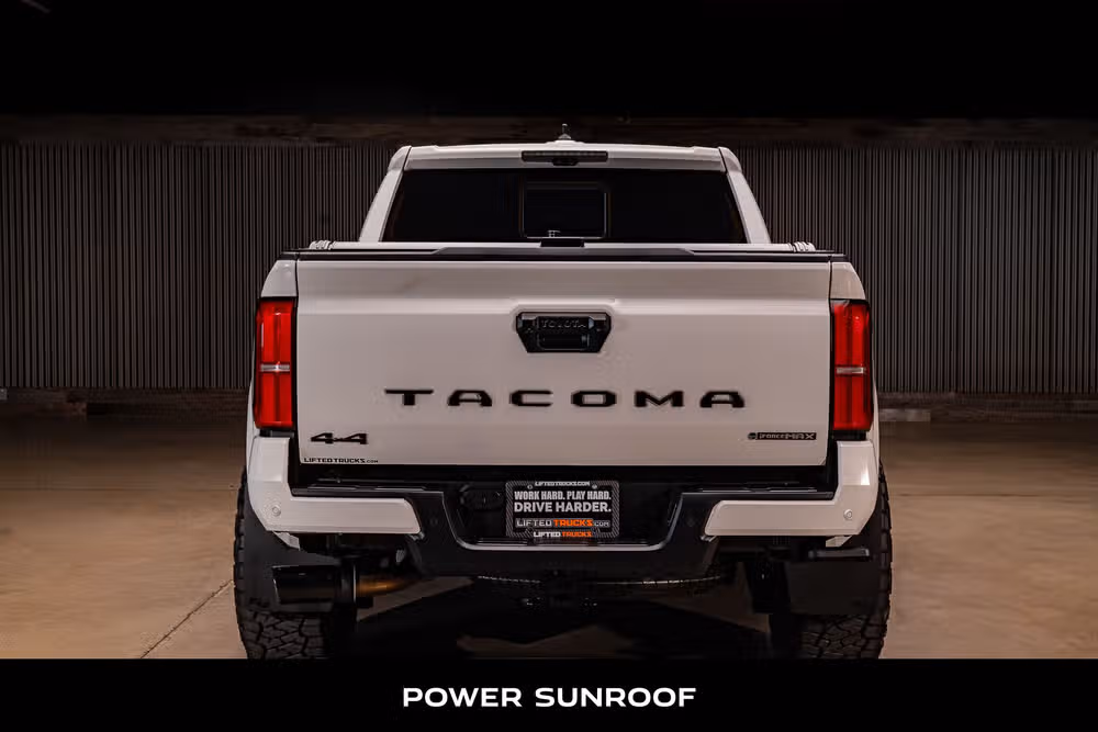 2024 Toyota Tacoma TRD Sport HV Double Cab Image 7