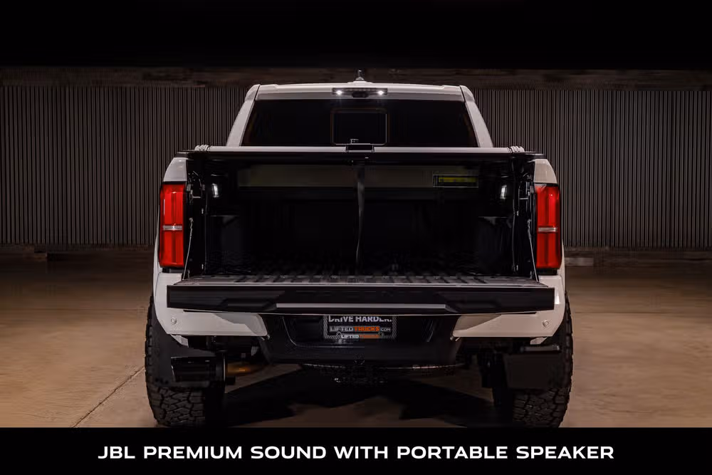 2024 Toyota Tacoma TRD Sport HV Double Cab Image 8