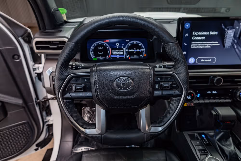 2024 Toyota Tacoma TRD Sport HV Double Cab Image 13