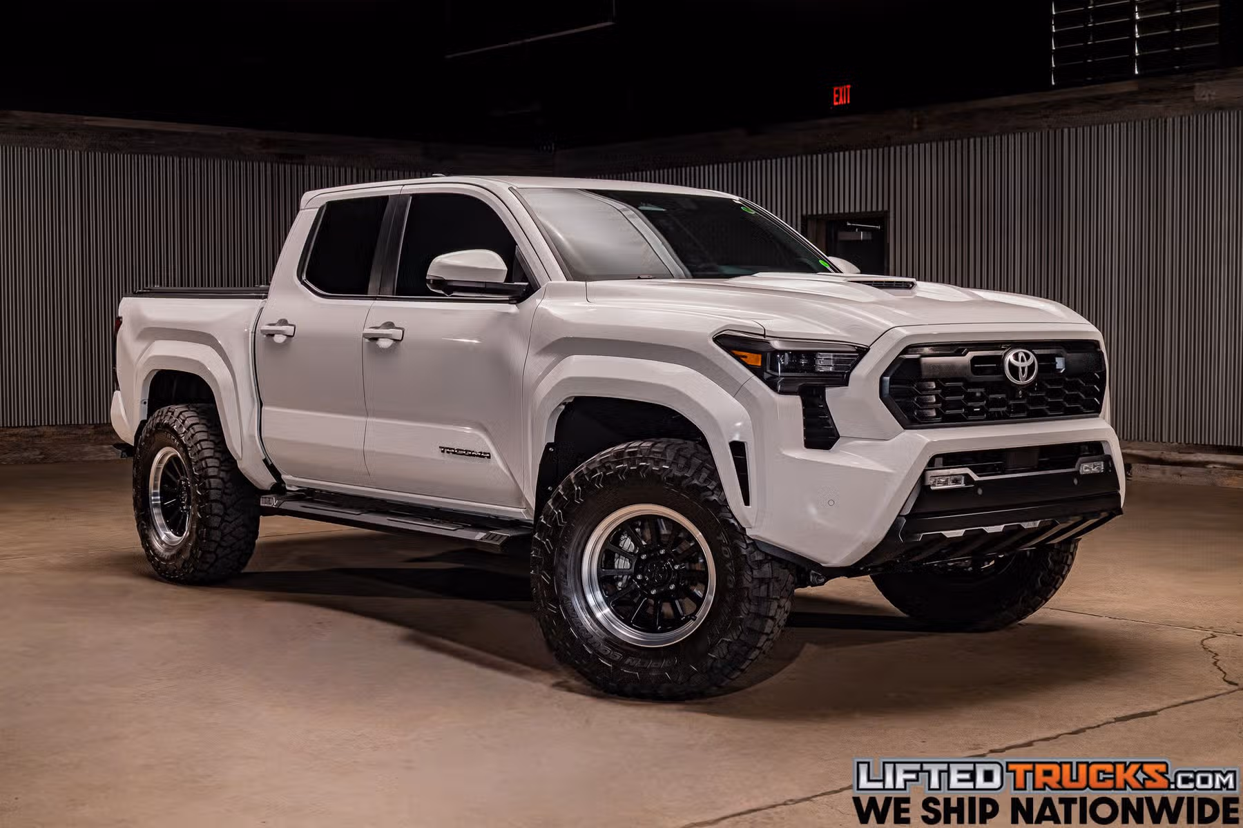 2024 Toyota Tacoma TRD Sport HV Double Cab Image 1