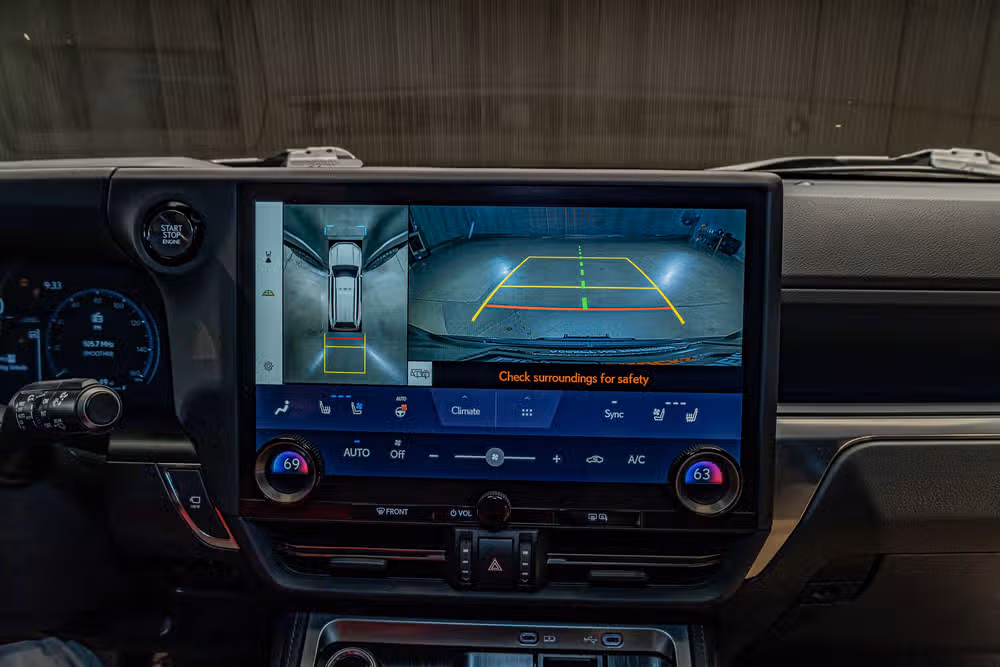2024 Lexus GX 550 Overtrail+ Image 18
