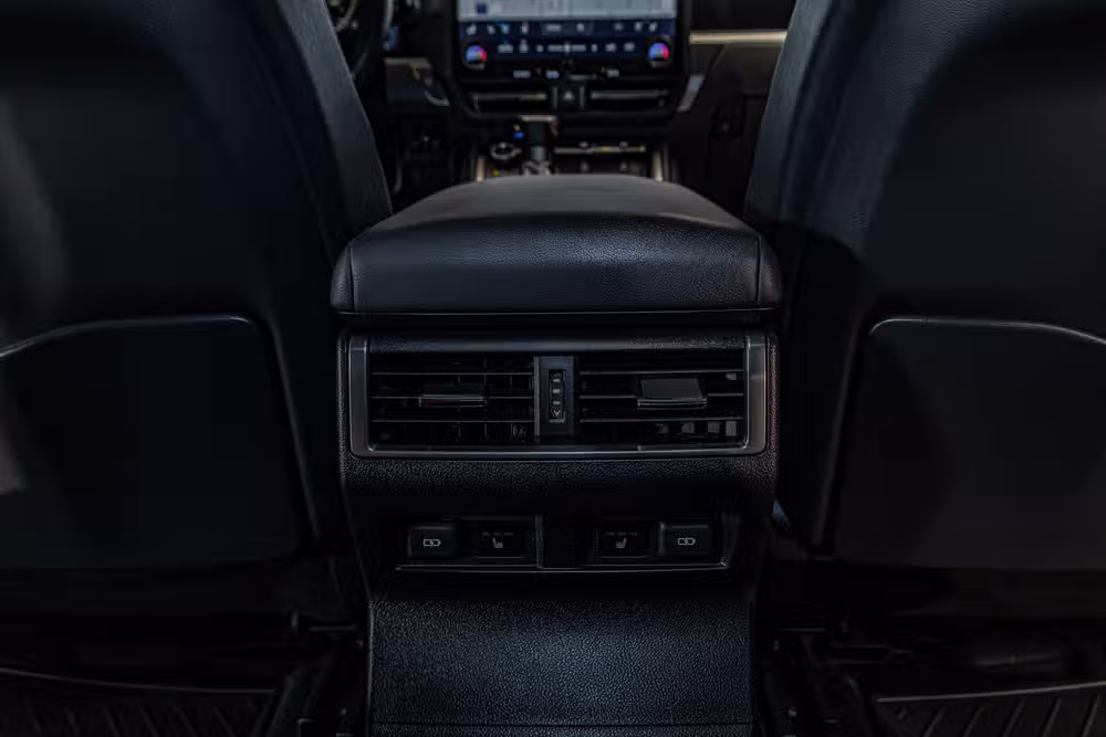 2024 Lexus GX 550 Overtrail+ Image 23