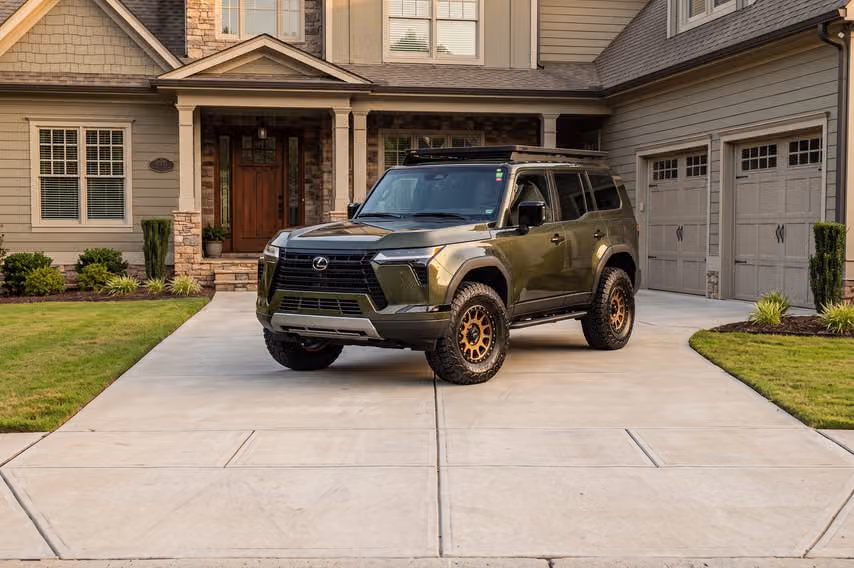 2024 Lexus GX 550 Overtrail+ Image 32
