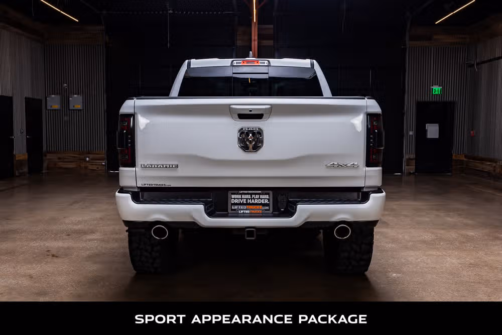 2023 Ram 1500 Laramie Crew Cab Image 7