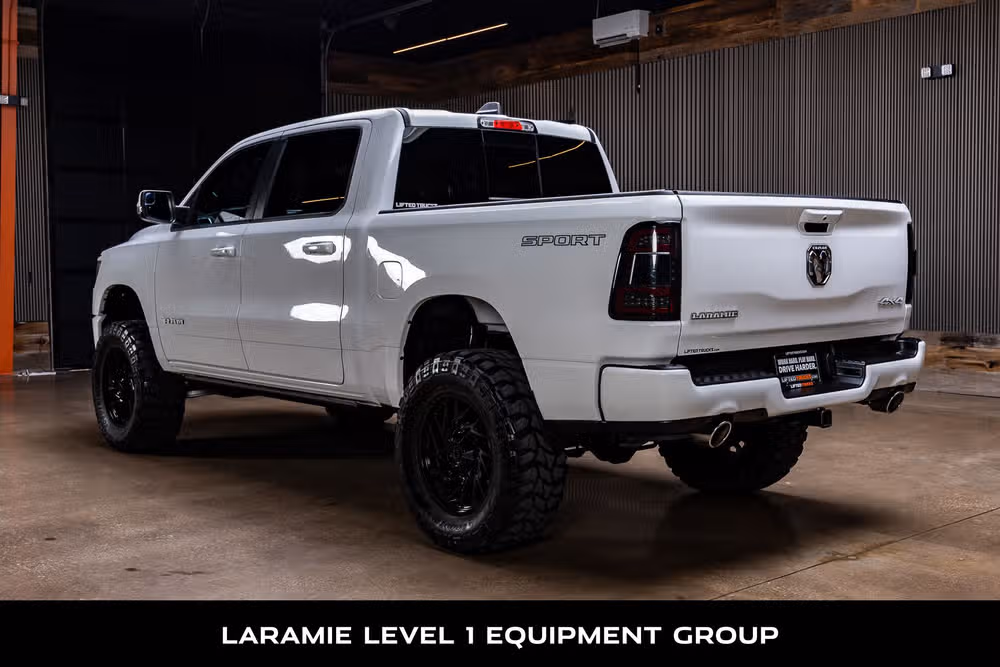 2023 Ram 1500 Laramie Crew Cab Image 6