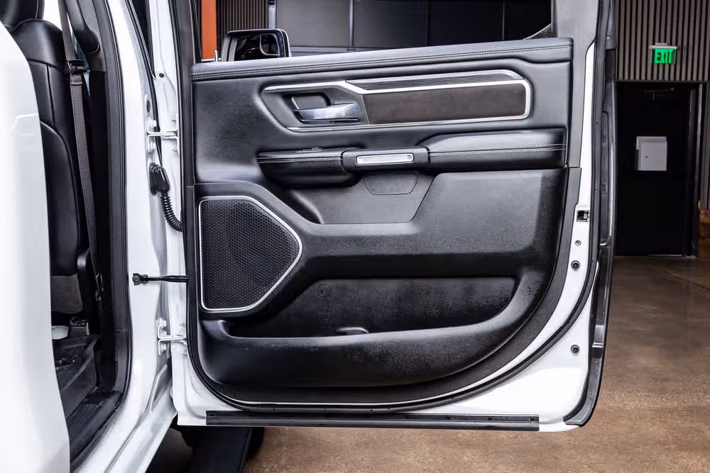 2023 Ram 1500 Laramie Crew Cab Image 39