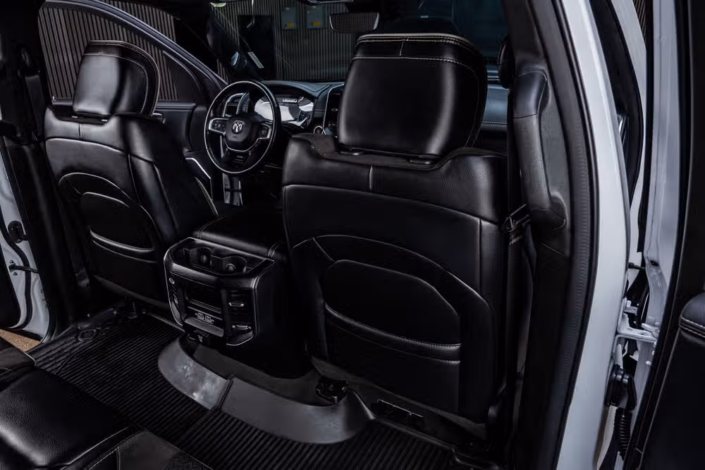 2023 Ram 1500 Laramie Crew Cab Image 32