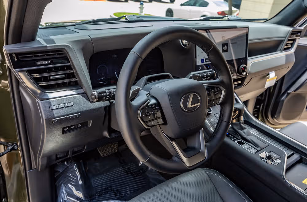 2025 Lexus GX 550 Premium+ Image 17