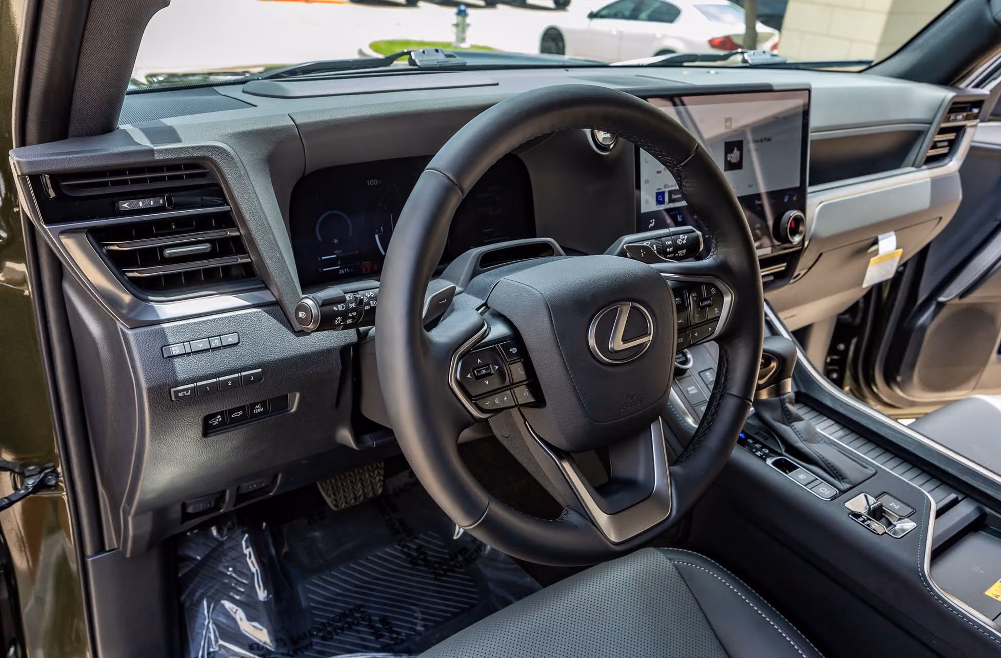 2025 Lexus GX 550 Premium+ Image 17