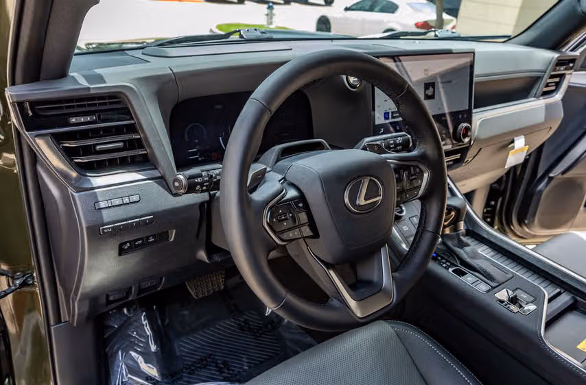 2025 Lexus GX 550 Premium+ Image 17