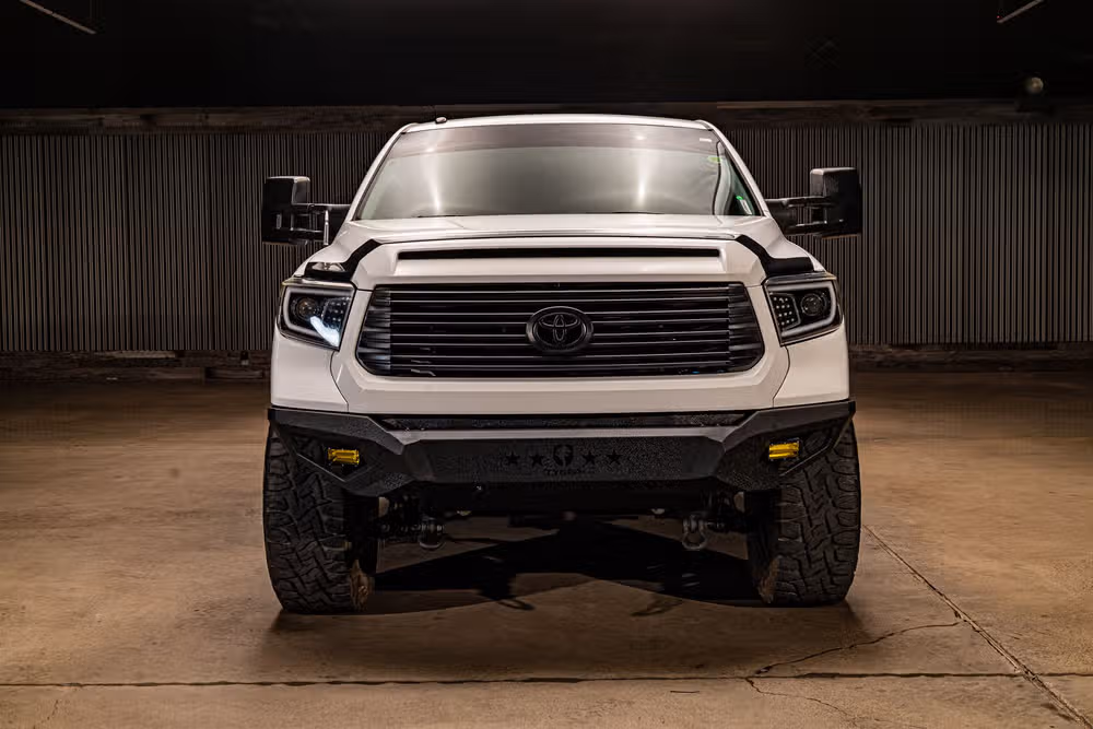 2016 Toyota Tundra Limited CrewMax Image 2