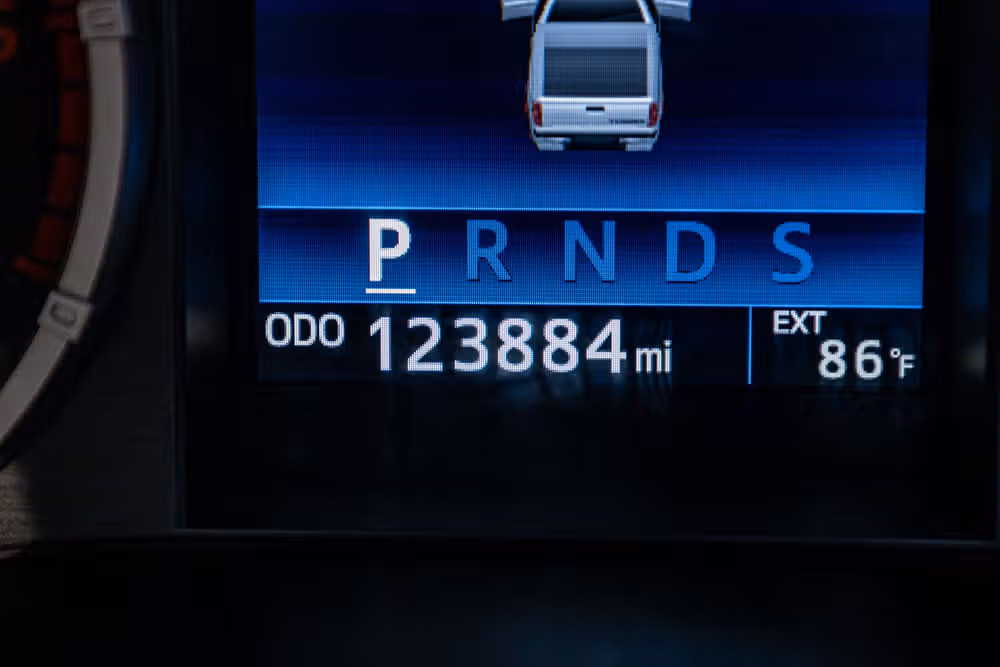 2016 Toyota Tundra Limited CrewMax Image 17