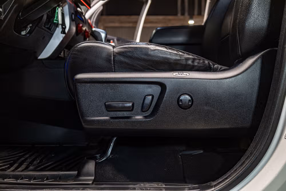 2016 Toyota Tundra Limited CrewMax Image 21