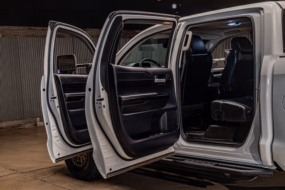 2016 Toyota Tundra Limited CrewMax Image 27