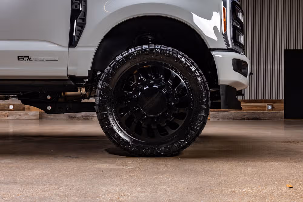 2026 Ford F-350 Super Duty Platinum Crew Cab Image 12