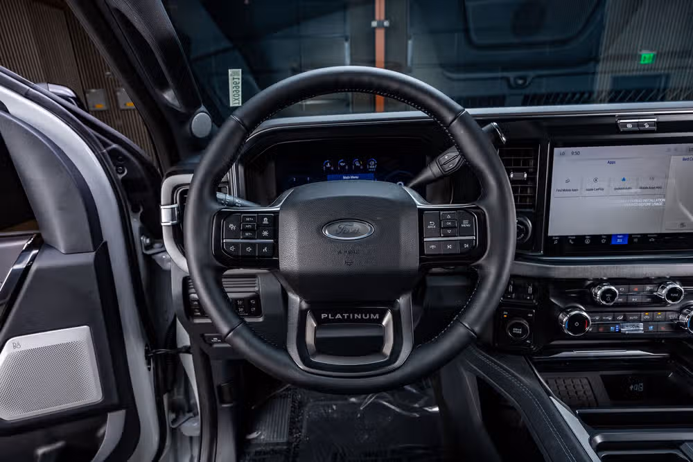 2026 Ford F-350 Super Duty Platinum Crew Cab Image 19
