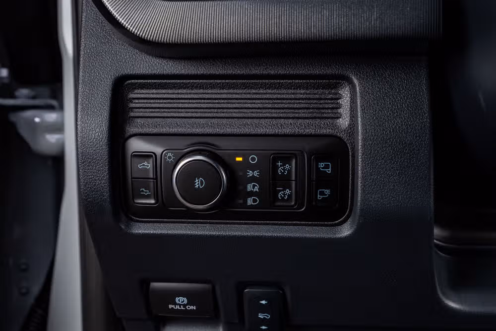 2026 Ford F-350 Super Duty Platinum Crew Cab Image 22