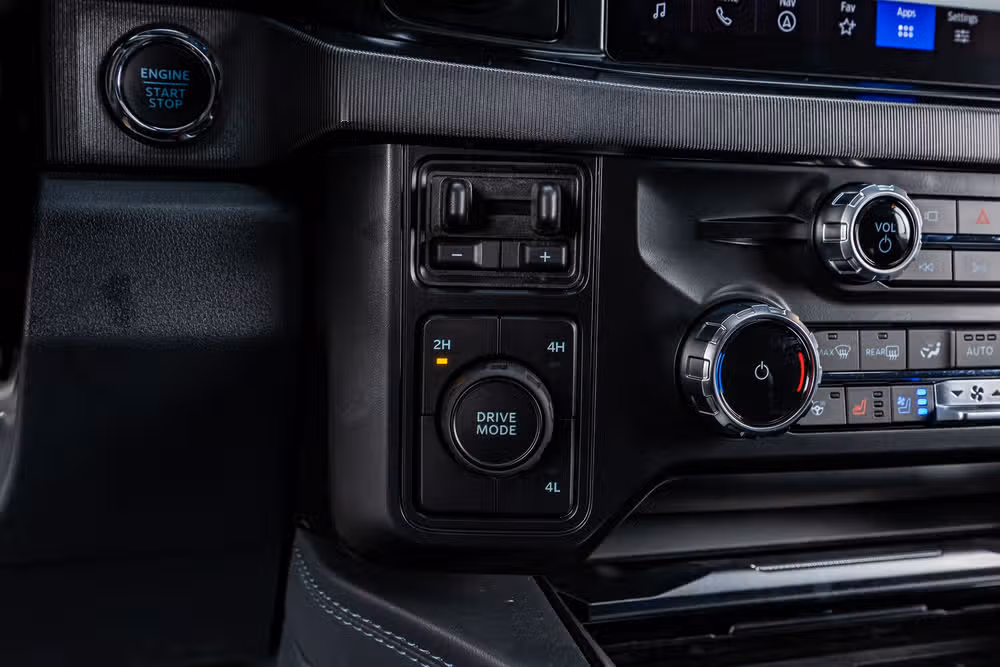 2026 Ford F-350 Super Duty Platinum Crew Cab Image 24