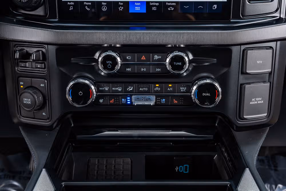 2026 Ford F-350 Super Duty Platinum Crew Cab Image 28