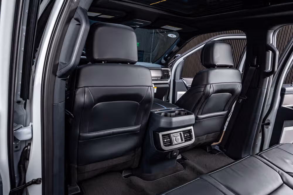 2026 Ford F-350 Super Duty Platinum Crew Cab Image 36