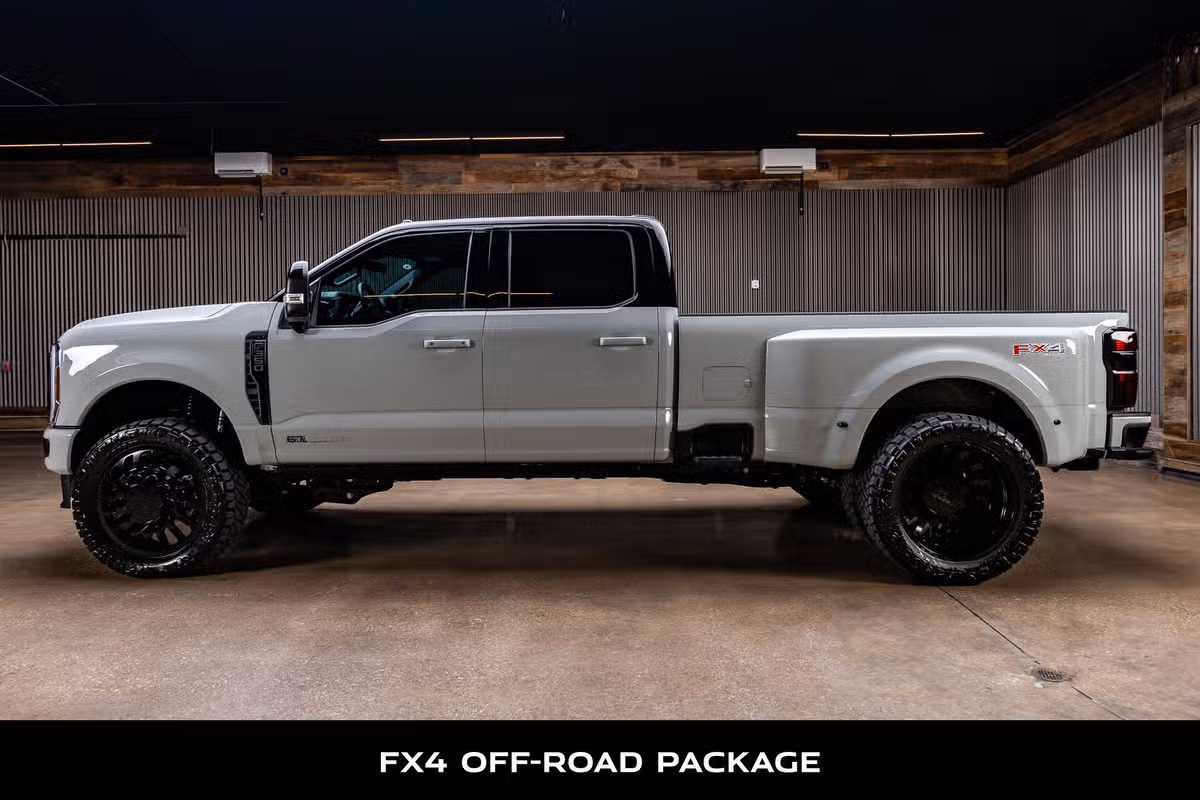 2026 Ford F-350 Super Duty Platinum Crew Cab