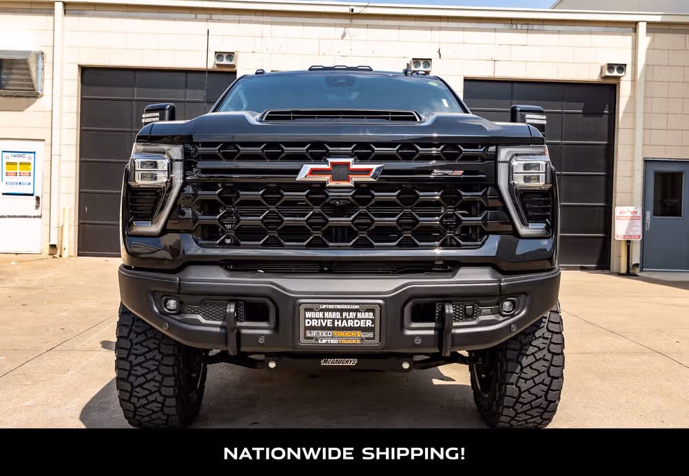 2025 Chevrolet Silverado 2500HD ZR2 Crew Cab Image 4