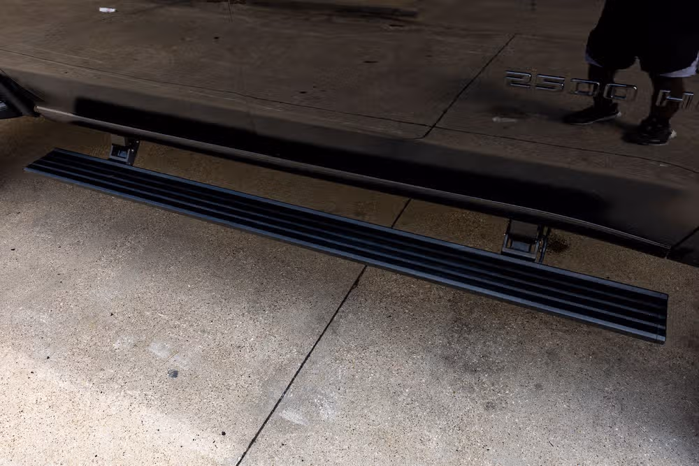 2025 Chevrolet Silverado 2500HD ZR2 Crew Cab Image 13