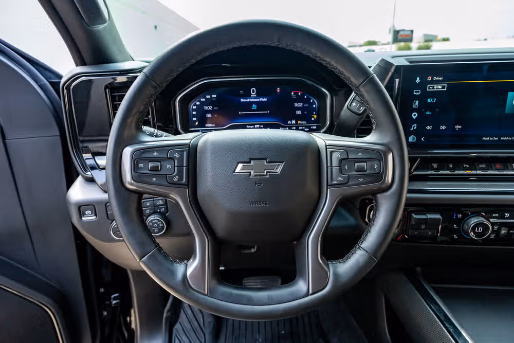 2025 Chevrolet Silverado 2500HD ZR2 Crew Cab Image 19