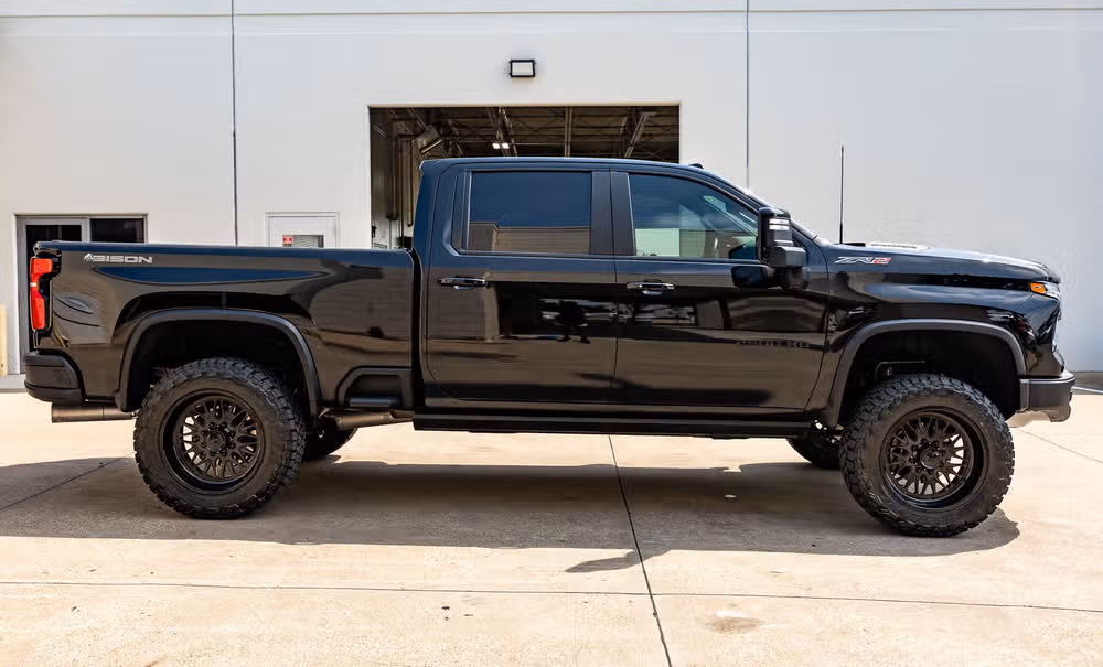 2025 Chevrolet Silverado 2500HD ZR2 Crew Cab Image 11