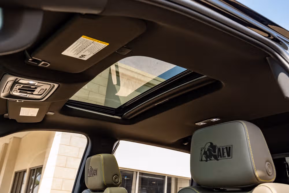 2025 Chevrolet Silverado 2500HD ZR2 Crew Cab Image 31