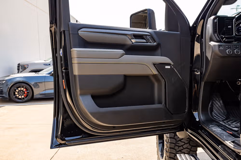2025 Chevrolet Silverado 2500HD ZR2 Crew Cab Image 37