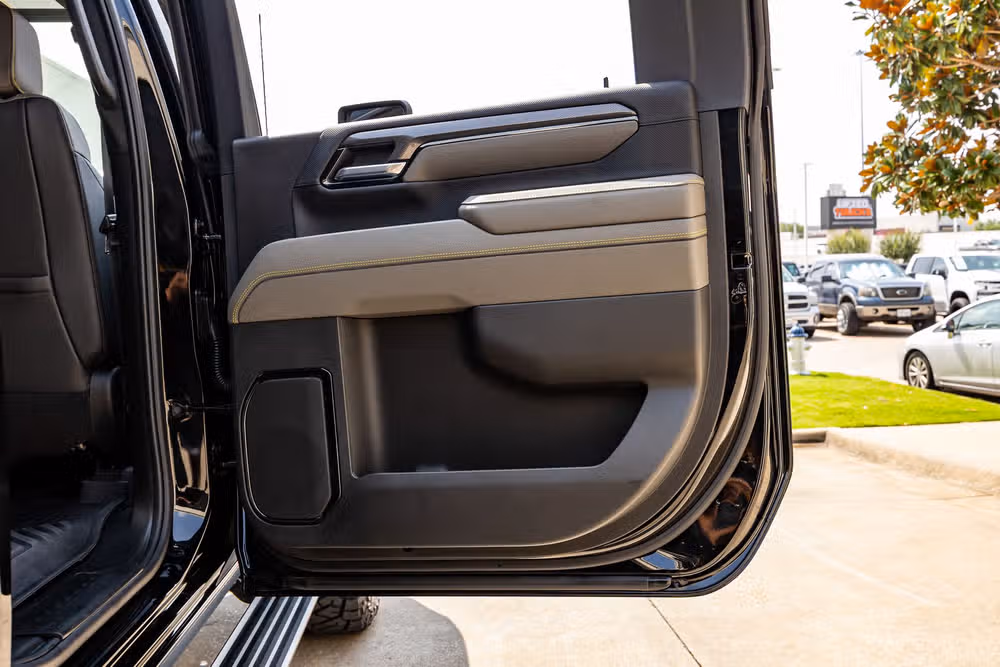 2025 Chevrolet Silverado 2500HD ZR2 Crew Cab Image 40