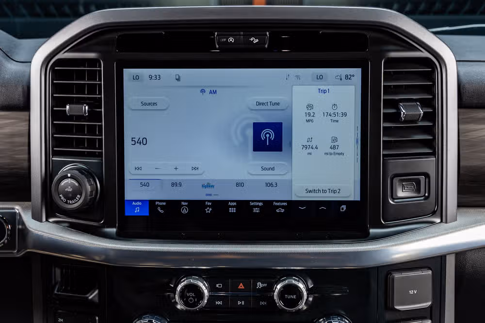 2026 Ford F-150 Lariat SuperCrew Image 25