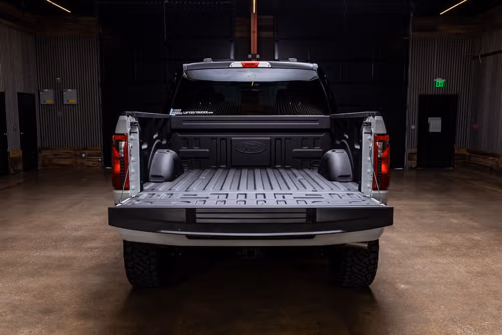 2026 Ford F-150 XLT SuperCrew Image 9