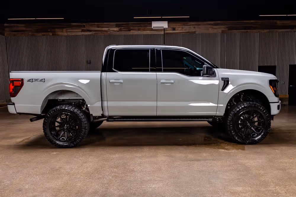 2026 Ford F-150 XLT SuperCrew Image 11