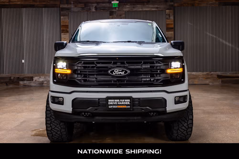 2026 Ford F-150 XLT SuperCrew Image 4
