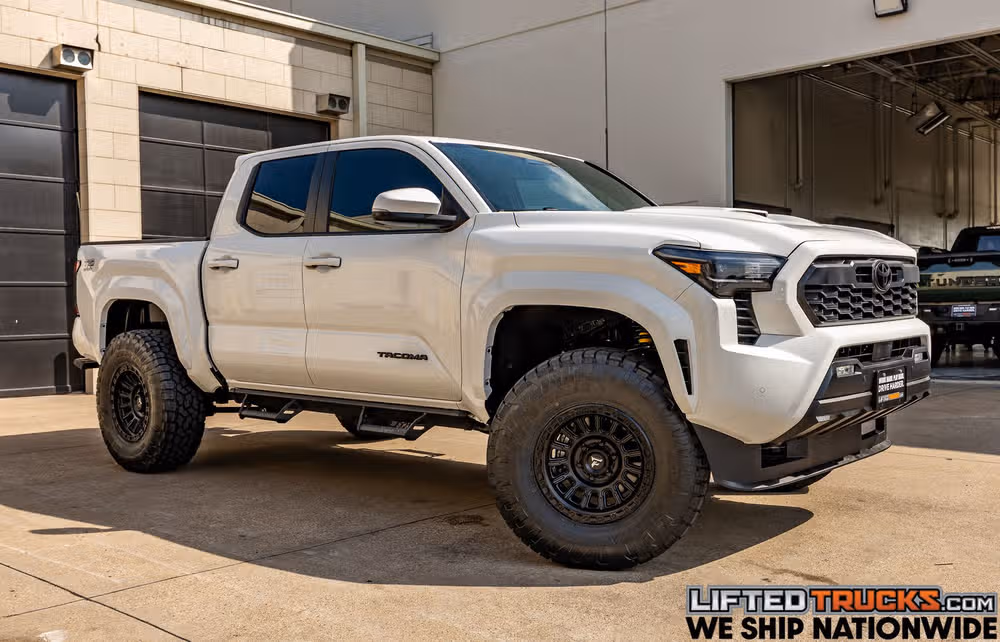 2025 Toyota Tacoma TRD Sport Double Cab Image 1