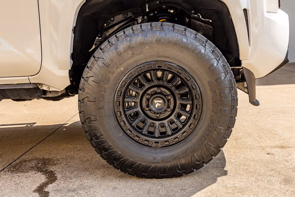 2025 Toyota Tacoma TRD Sport Double Cab Image 12