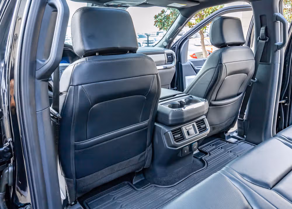 2025 Ford F-150 Lariat SuperCrew Image 36