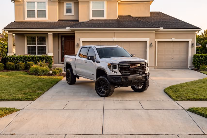 2025 GMC Sierra 1500 AT4X Crew Cab Image 34