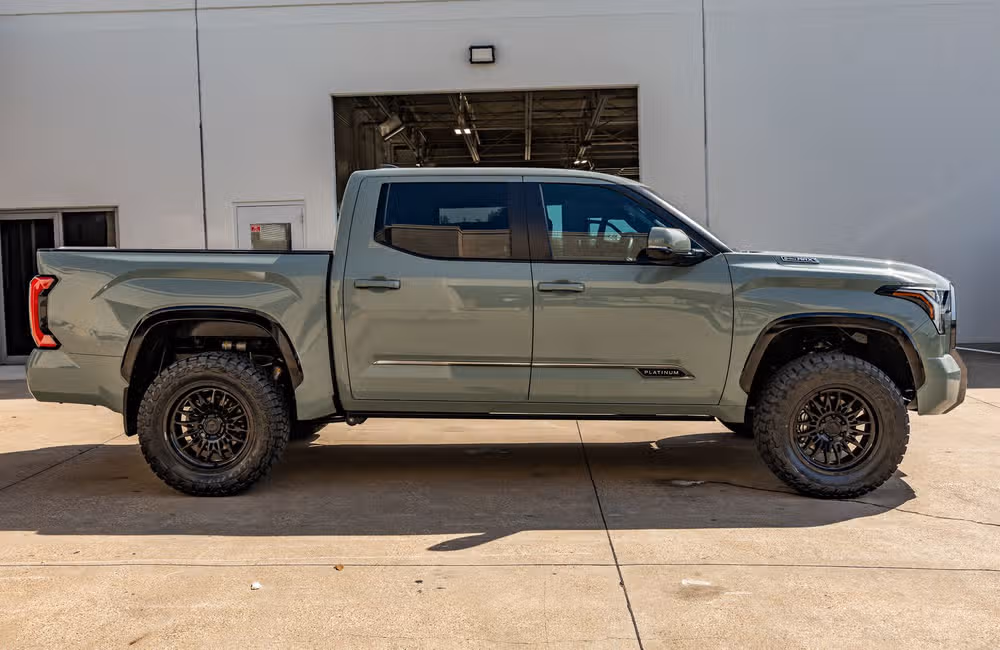 2025 Toyota Tundra Platinum HV CrewMax Image 11