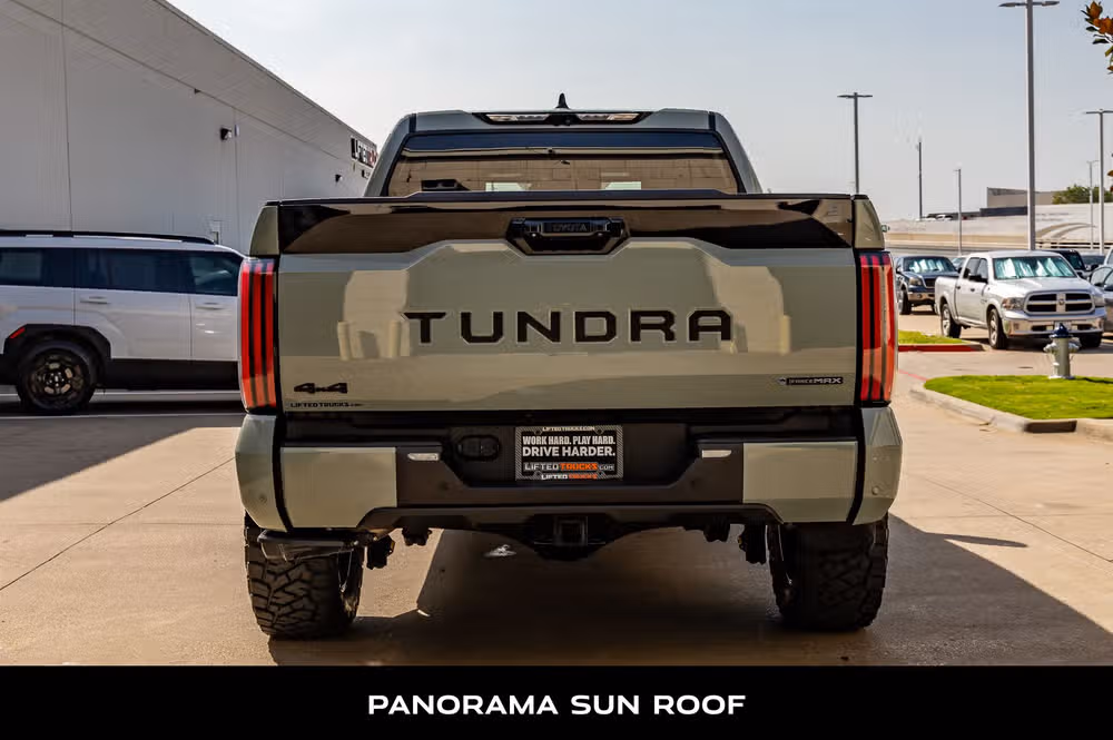 2025 Toyota Tundra Platinum HV CrewMax Image 8
