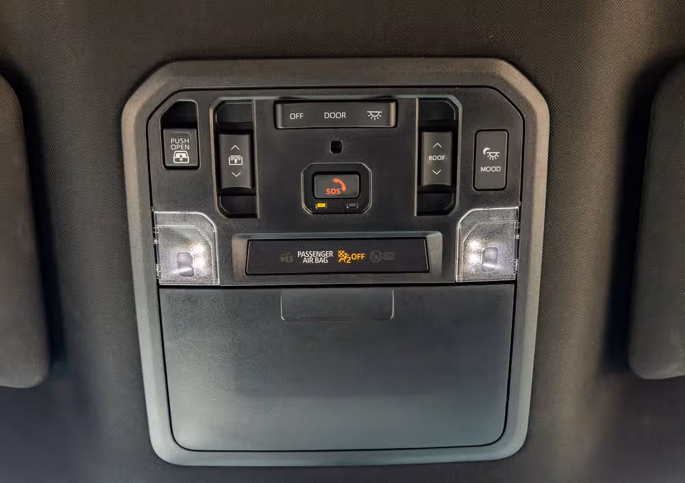 2025 Toyota Tundra Platinum HV CrewMax Image 30